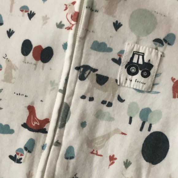 Assortment of 3 brand new onesies PJS• Blumind• Baby clothing• 6 months old - Picture 5 of 7